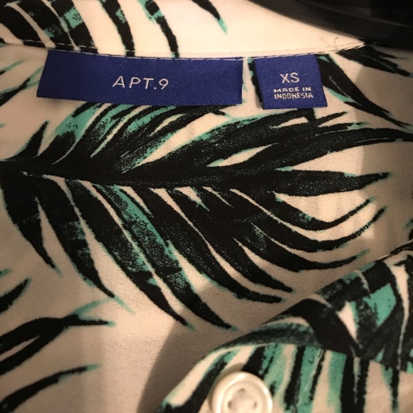 🔴LAST CHANCE 🔴 Apt 9 XS collared convertible top - Picture 5 of 8